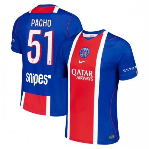 Original Fußballtrikot Paris Saint-Germain Pacho 51 Heimtrikot 2026-27 Für Herren Original Fußballtrikot Paris Saint-Germain Pacho 51 Heimtrikot 2026-27 Für Herren