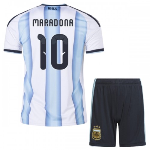 Original Trikotsatz Argentinien Maradona 10 Heimtrikot WM 2026 Für Kinder Original Trikotsatz Argentinien Maradona 10 Heimtrikot WM 2026 Für Kinder